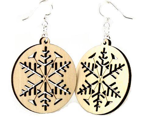 ❄️ Wooden Snowflake Cutout Earrings - Eco-Friendly Winter Style